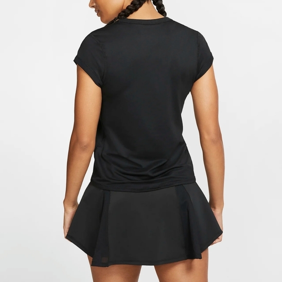 Dri-Fit V-neck Nike Workout Tee - Picture 4 of 4